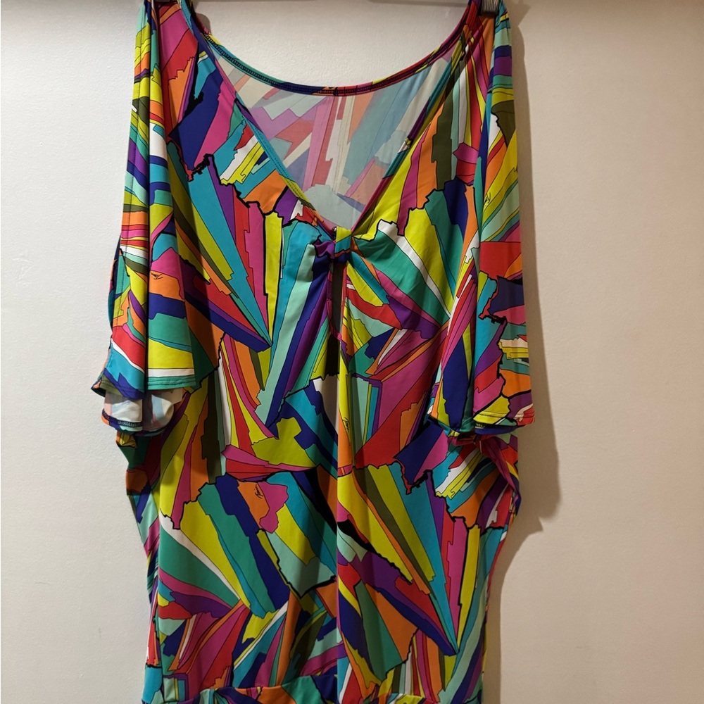 Trina Turk Vibrant Print Tunic Swim Top — Size Large